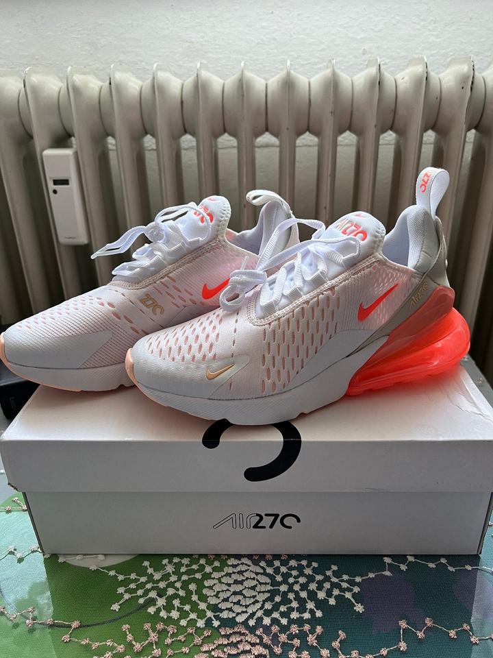 Nike 270 weiss orange sale