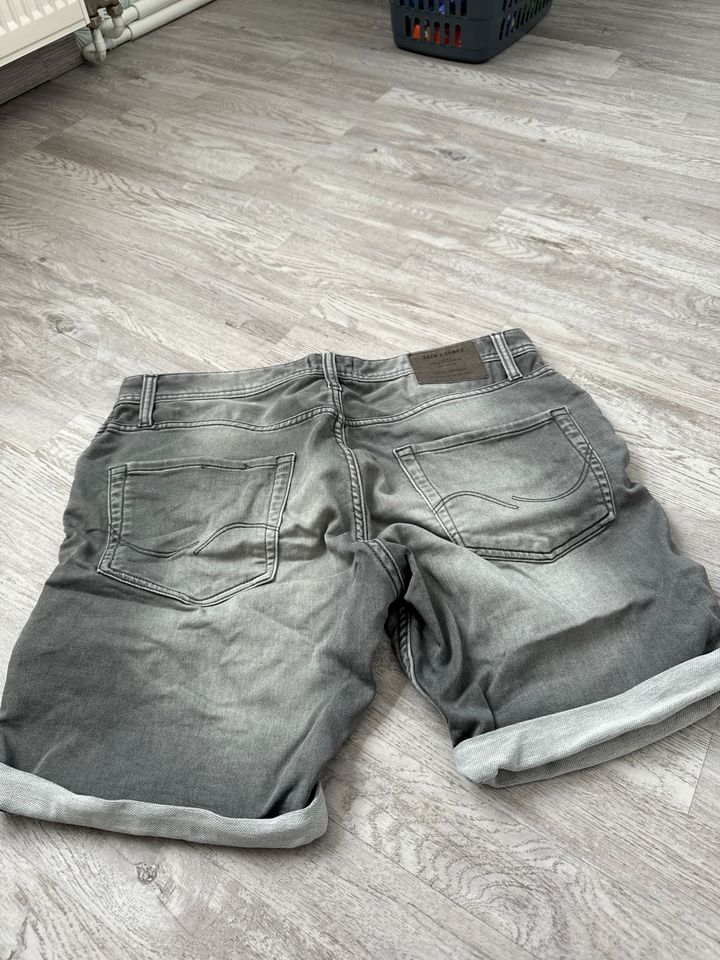 Shorts von Jack&Jones in Größe M in Salzgitter