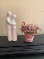 Vintage shabby chic Blumentopf + Kunstpflanze Rose/weiß/Flieder Hessen - Heuchelheim Vorschau