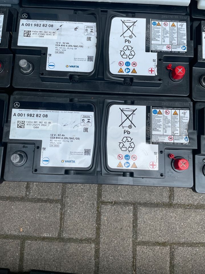 12 V 92 Ah  850 A Orginal Varta AGM  Batterie  Aktion in Solingen