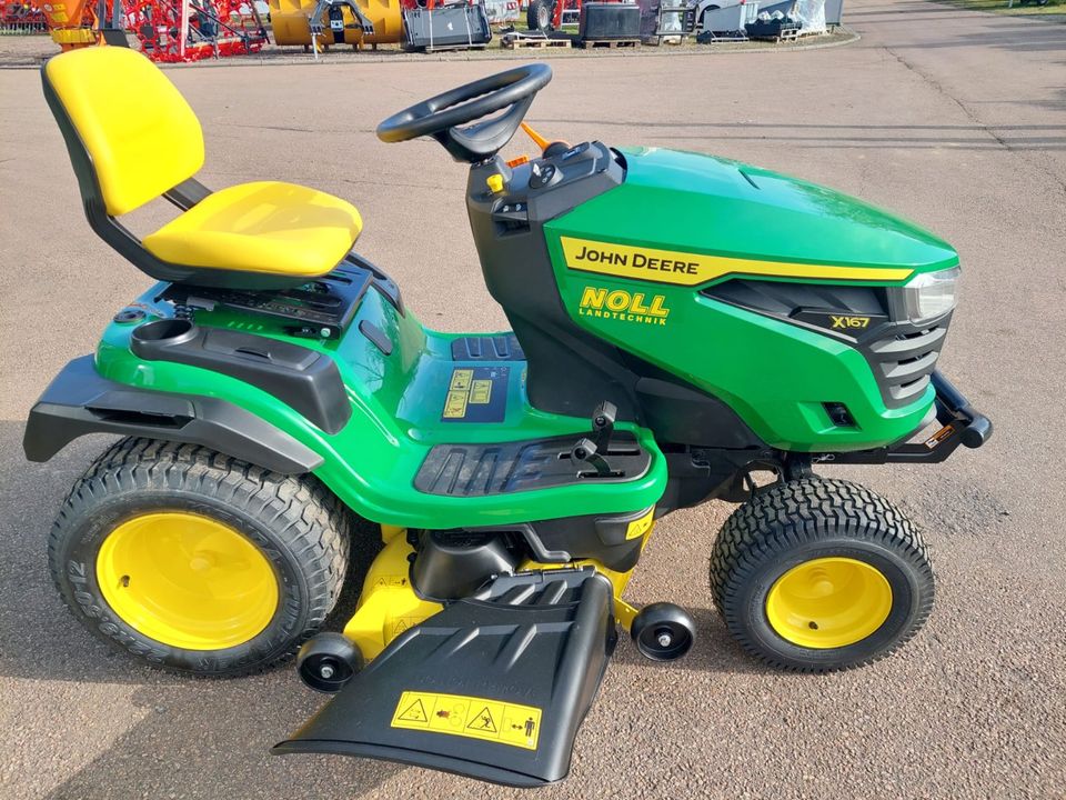 John Deere Rasentraktor X167 in Limburg