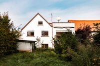 Großes Haus, schön eingewachsener Garten: 1-2 Parteienhaus in Hungen zentral Hessen - Hungen Vorschau