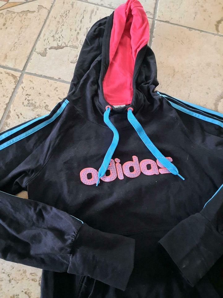 Adidas Sweatshirt Hoodie Kapuzenpullover in Freising