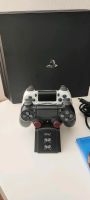 Ps 4 pro 1TB + 2spiele +2 controller +halter + kabels Nordrhein-Westfalen - Hagen Vorschau