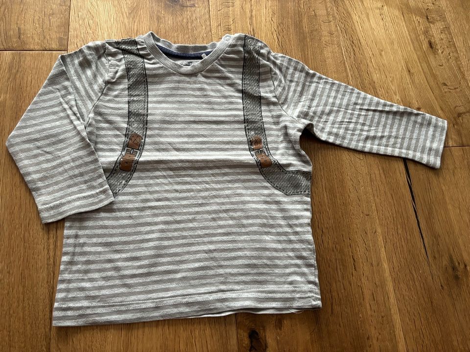 Baby Sweatshirt/ Langarmoberteil Größe 86 in München