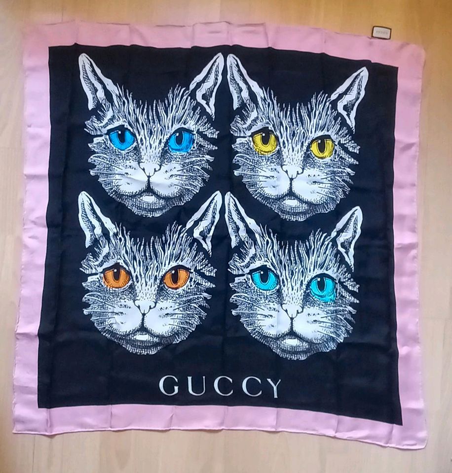 Original Gucci Seidentuch 90 x 90 cm in Norheim