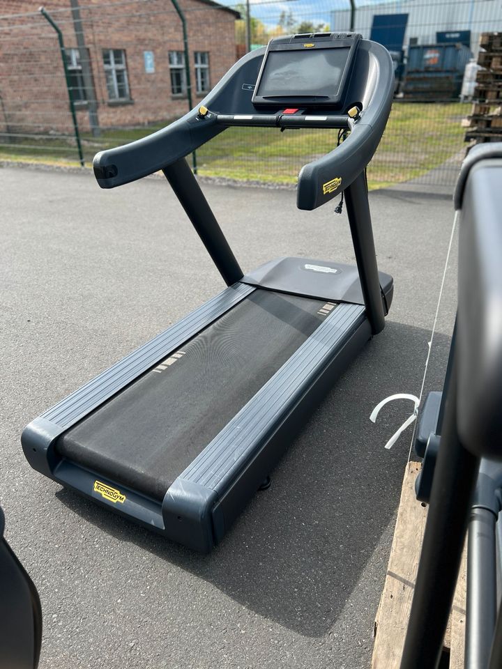 Technogym Unity 1000 black Cardiogeräte Laufband/Vario/Synco! in Löwenberger Land-Grüneberg