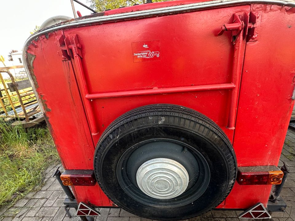 Tsa, Feuerwehranhänger, Oldtimer, Schlafwagen, Camping in Giesen