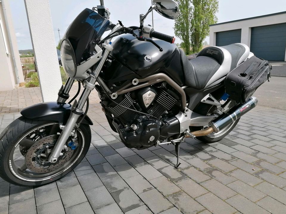Motorrad Yamaha BT1100 Bulldog in Wittlich