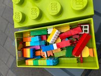 LEGO Aufbewahrungsbox mit diversen Lego Duplo Bausteinen Nordrhein-Westfalen - Lippstadt Vorschau