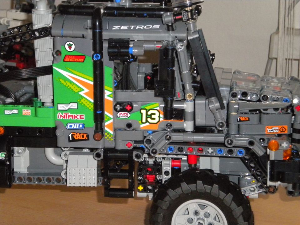Lego Technic  Mercedes-Track in Groß Oesingen