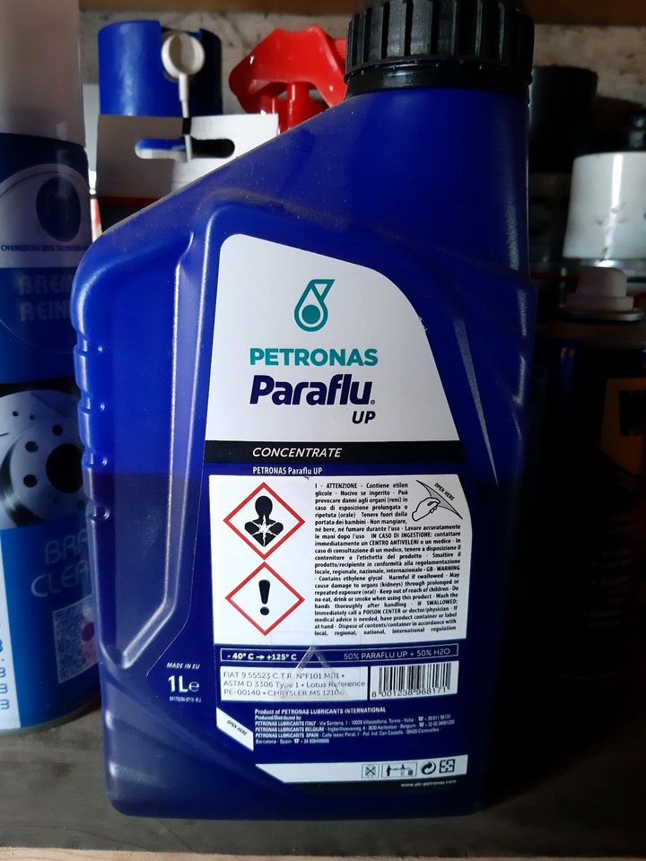 Petronas Paraflu up Konzentrat 800ml Alfa Fiar in Zernin