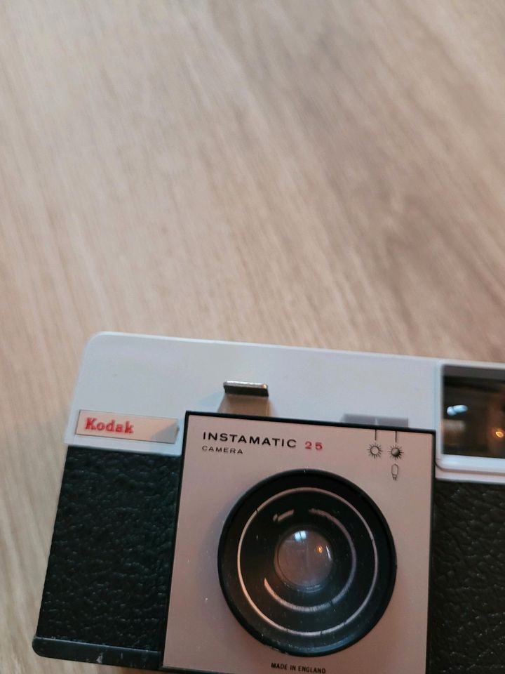 Retro Kamera Vintage Kodak Instamatic 25 Analog in Lollar
