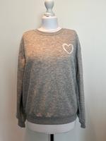 Toller Pullover mit Herz Print von SHEIN grau Gr. S Niedersachsen - Weste Vorschau