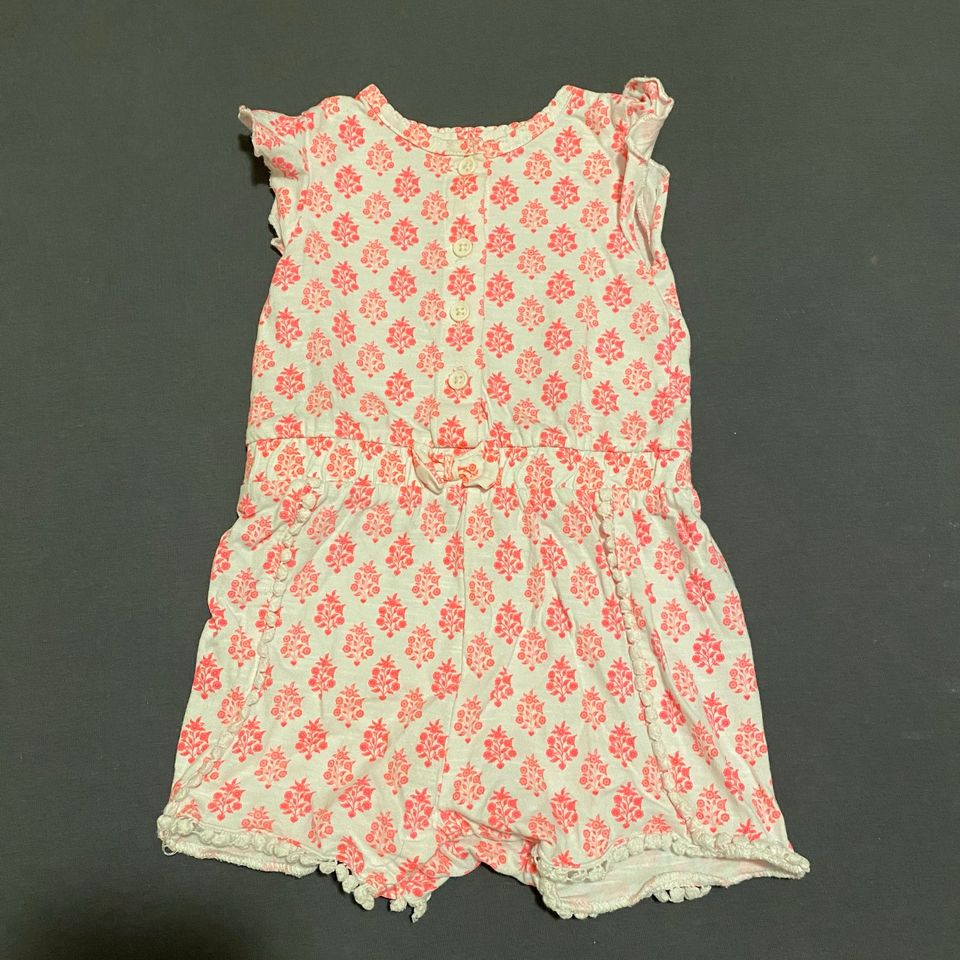 Baby Mädchen Jumpsuit Paket Gr. 68 bis 74 in München