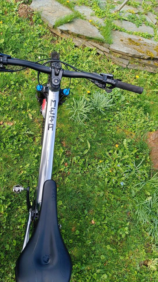 Commencal Meta TR Essential Metalgun Größe L in Hürtgenwald