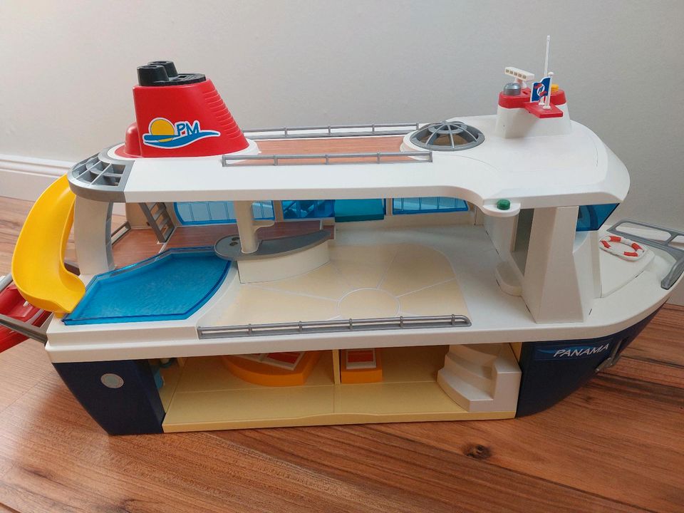 Playmobil Kreuzfahrtschiff Nr 6978, neuwertig in Apensen