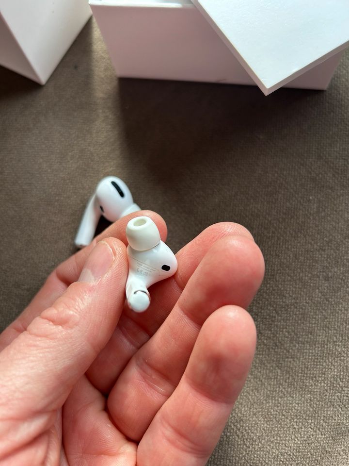 AirPods Pro original ovp Apple in Solingen