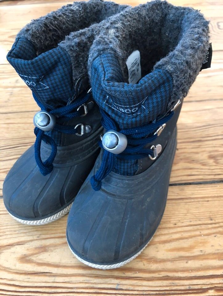 Tolle blaue wasserdichte Winterboots von Friboo in Hamburg