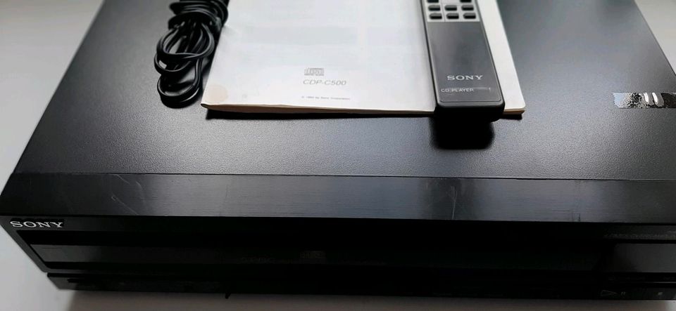 SONY CD-Player CPD-C500, für 5 CD's !!! in Bruchköbel