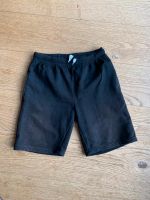 Sweathose Shorts schwarz Gr 146/152 München - Trudering-Riem Vorschau