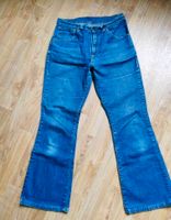 Jeans von Levis Strauss w28 l30 blau ausgestellte Beine Dresden - Loschwitz Vorschau