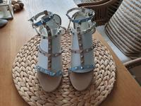 Heine Sandaletten Gr.41 Rockstud Leder Nieten Nude mit Silber NEU Berlin - Reinickendorf Vorschau