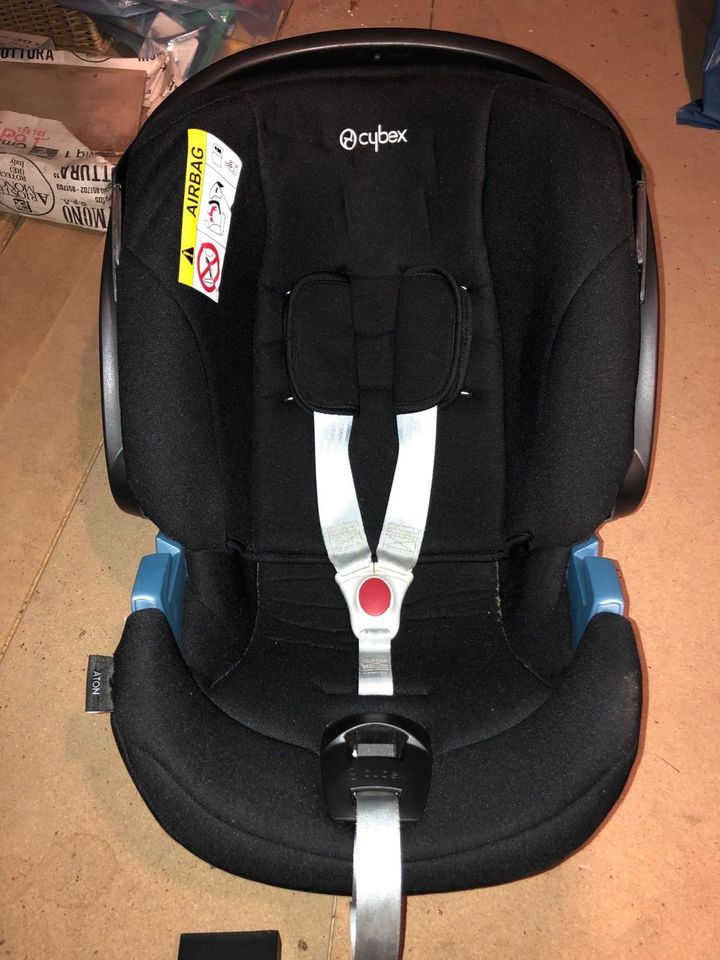 Cybex Aton Autositz  Babyschale in Nübbel