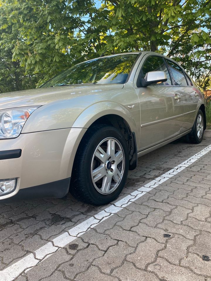 Ford Mondeo 2004 in Dresden