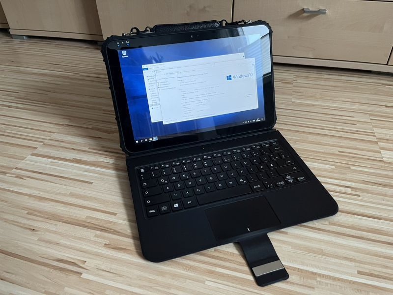Bressner Scorpion 12K Rugged-Tablet Notebook Win10 gebraucht in Bad Harzburg