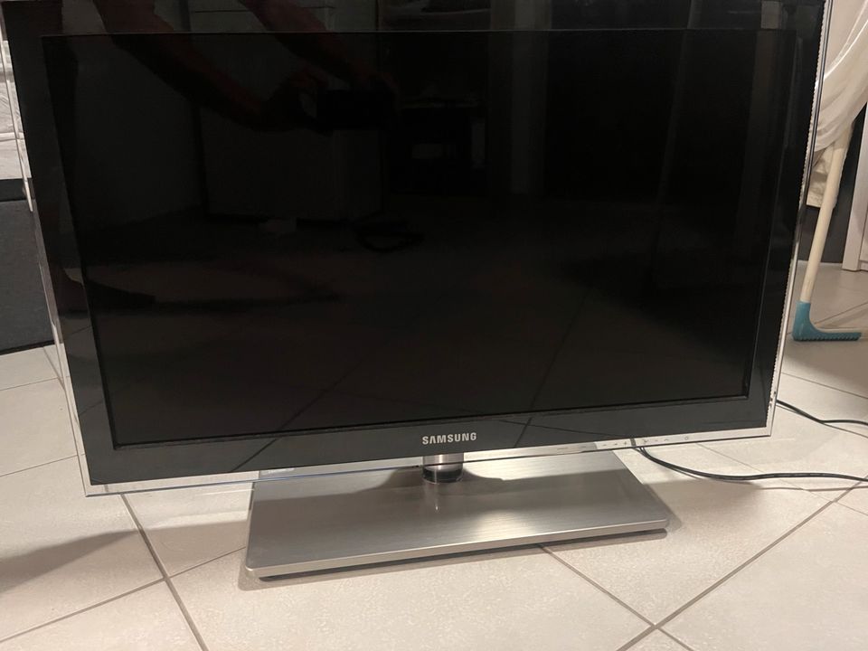 Samsung TV in Ratingen