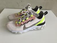 Nike React Element 55 Premium light pink rosa neon Gr. 40, TOP! Hessen - Neu-Isenburg Vorschau