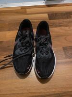 Nike Sneaker Gr. 35,5 22,5 cm renew fast neu Turnschuhe Nordrhein-Westfalen - Lemgo Vorschau