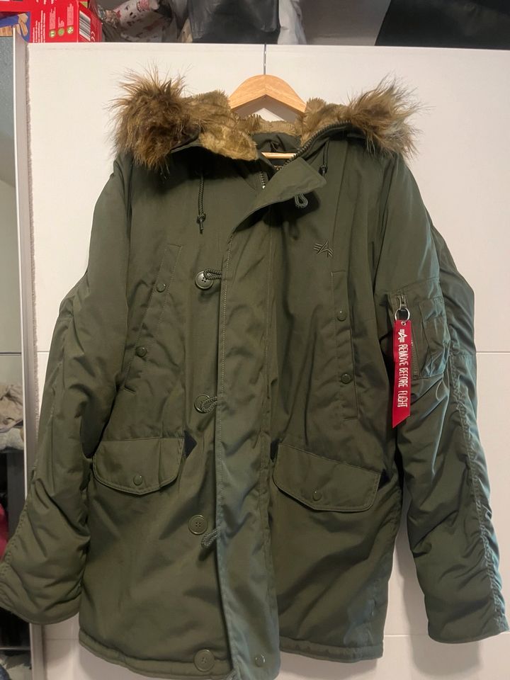 Winter Parker von Alpha Industries in Hamburg