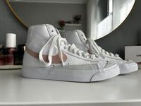 Nike Blazer -> Rosa Sachsen-Anhalt - Halle Vorschau