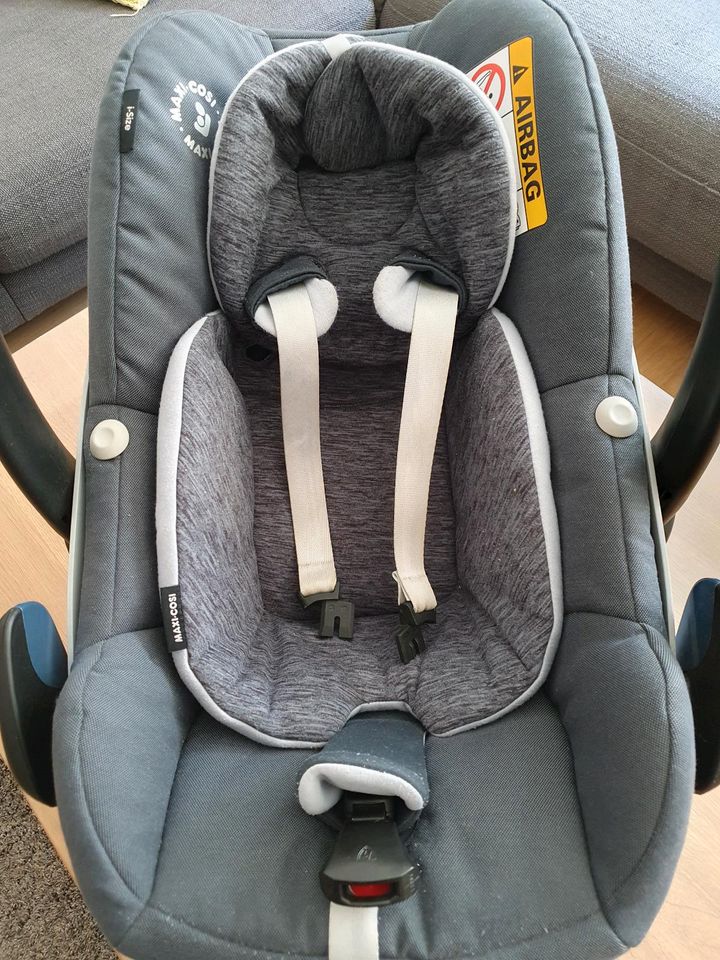 Maxi Cosi Pebble Pro i-size mit Regenschutz und Sommerbezug in Vaihingen an der Enz