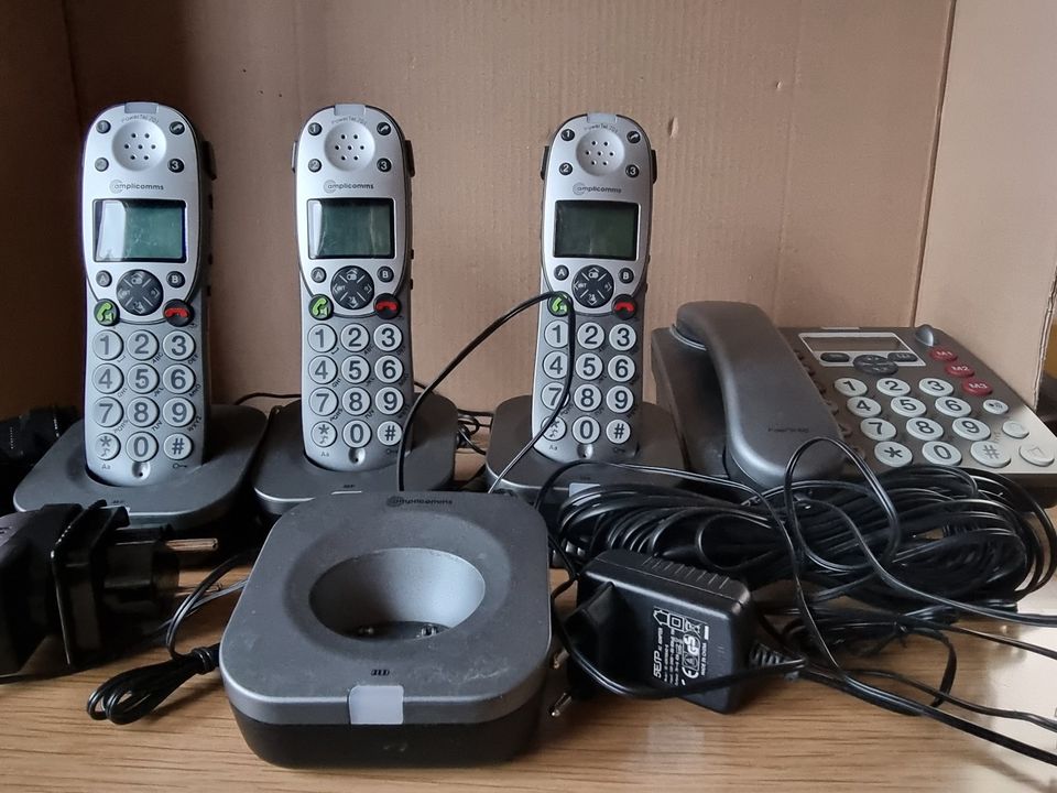 Seniorentelefon Powertel 880 + 3x 701 U einfach zu benutzen in Schifferstadt
