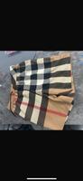 Burberry Short Nordrhein-Westfalen - Monheim am Rhein Vorschau