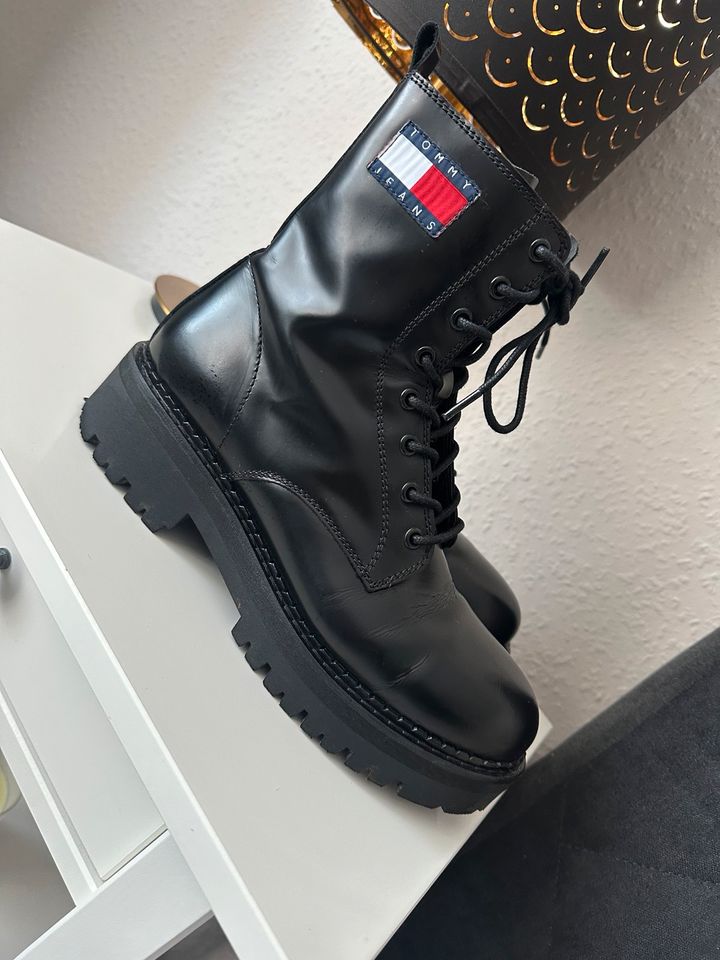 Tommy Hilfiger Stiefel in Jena