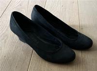 Pumps Gr. 39 bama Keilabsatz schwarz Wildleder Bayern - Biessenhofen Vorschau