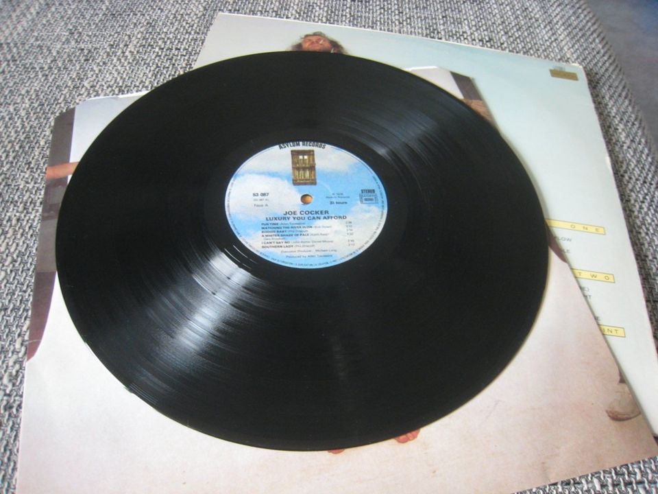 Joe Cocker LP Vinyl - Luxury you can Afford in Kehl