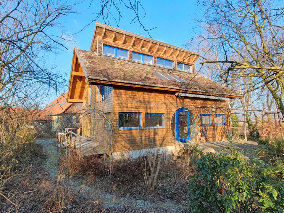 Nachhaltiges Wohnglück – Freistehendes Einfamilienhaus mit ökologischer Holzständerbauweise für Naturliebhaber in Bad Langensalza