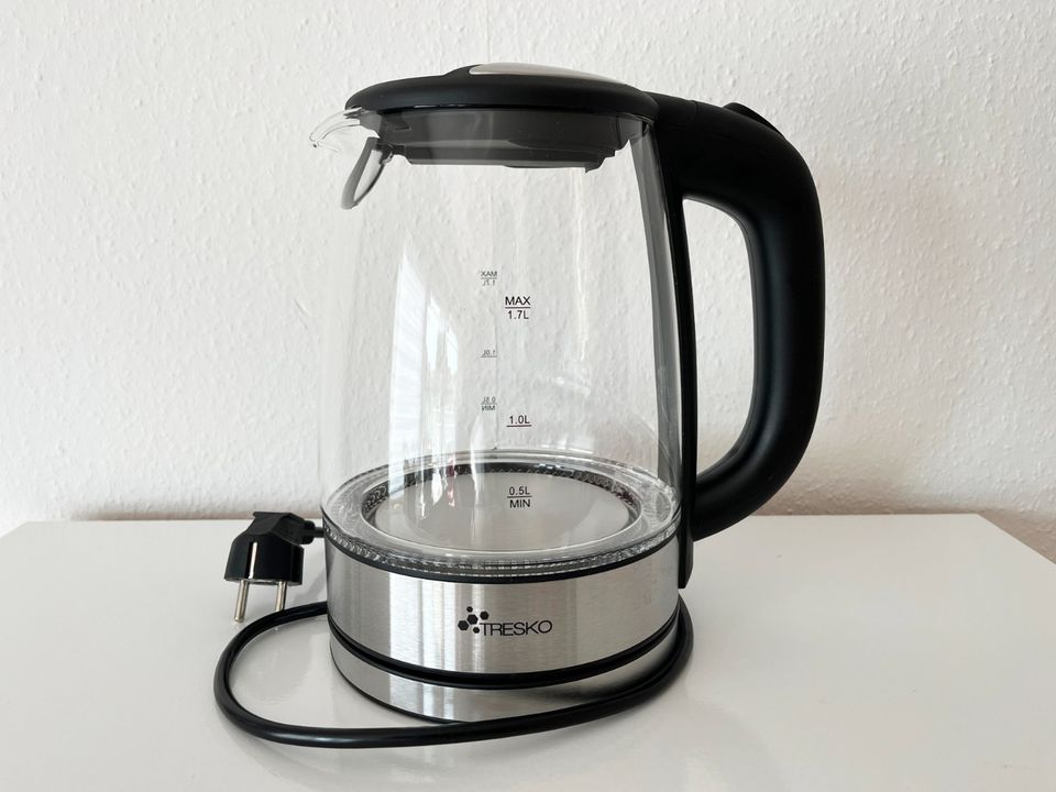 TRESKO Glas Wasserkocher 1.7 L mit LED-Beleuchtung in Wietze