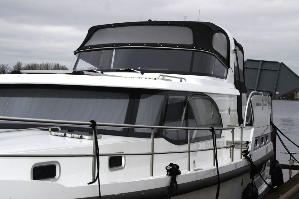 Yacht Schiff Boot Luxusyacht Jetten 45 AC Cabrio zu verkaufen in Magdeburg