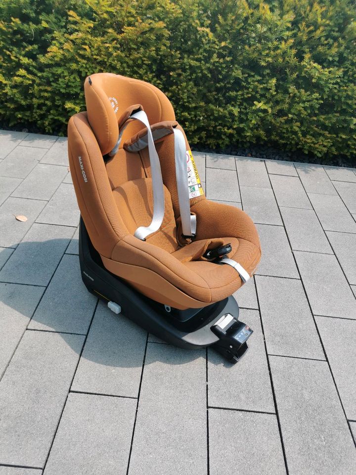 Kindersitz von Maxi cosi pearl pro 2 I size in Singen