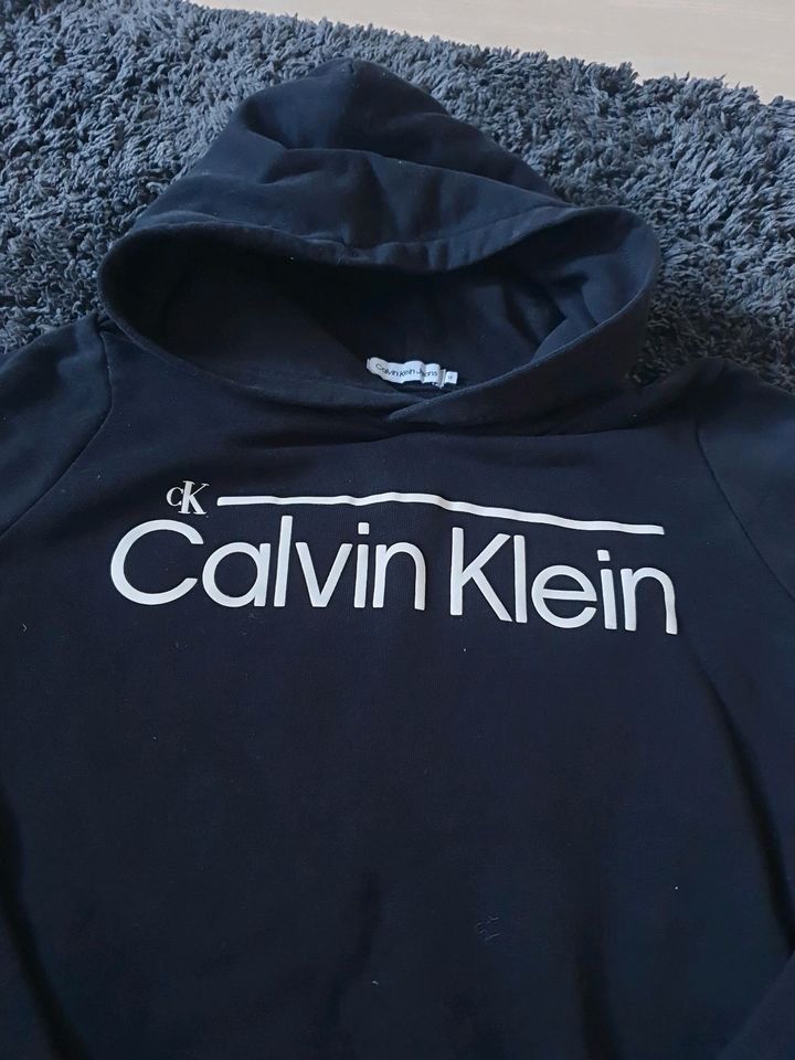 Kapuzenjacke Calvin Klein gr 12 (152) in Berlin