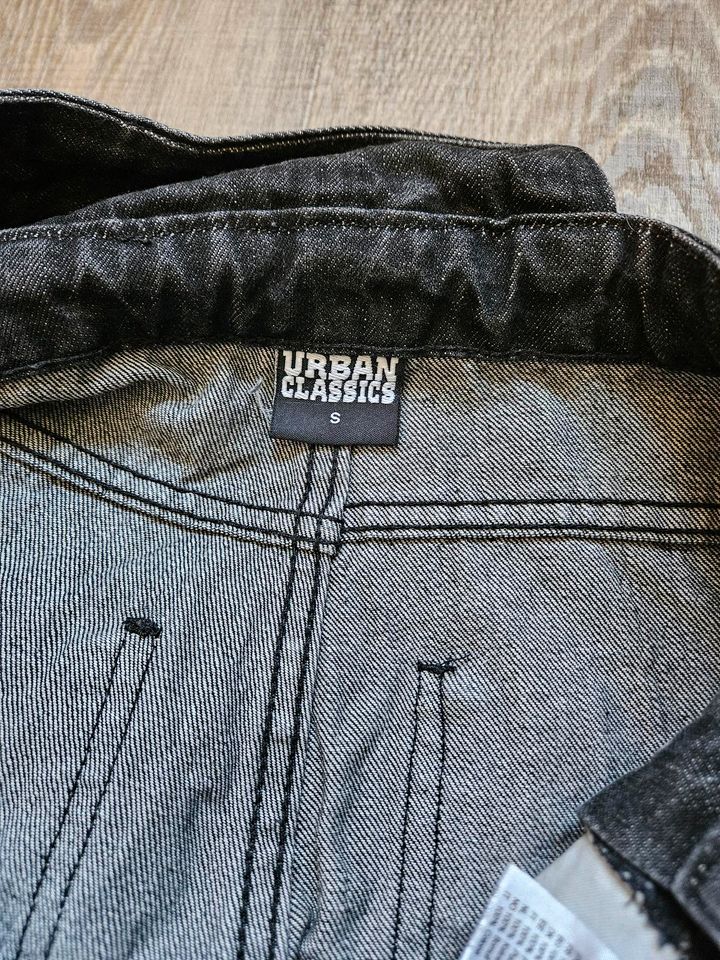 Jeans-Latzhose von Urban Classics in Saarbrücken