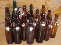 24 alte Bierflaschen, wie Bieretiketten, Retro Deko, Bügelflasche Thüringen - Pössneck Vorschau