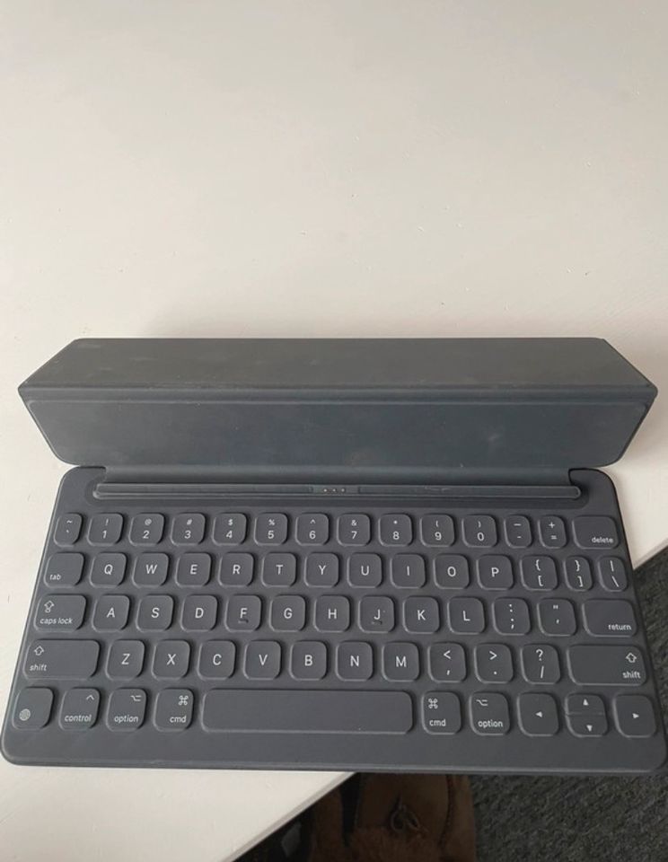 Apple Smart Keyboard in Bremen