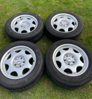 Mercedes-Benz Alufelgen 16 Zoll 7x16 mit Sommerreifen 205/60R16 E Bayern - Neumarkt i.d.OPf. Vorschau